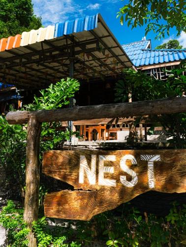 Koh Rong Hostel | Nest Beach Club