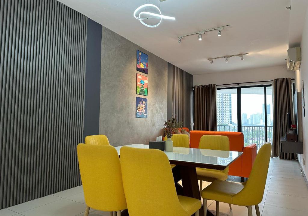 Seri Tanjung Pinang Apartment | NEW 4Queen Bed 3 Room 2CP near Gurney with tvbox and KTV Set