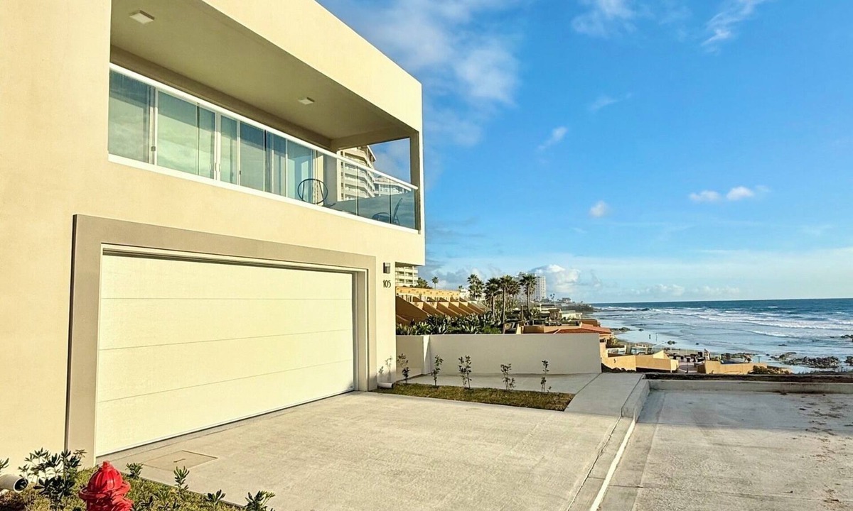 Playa Encantada House | New Modern Beach House