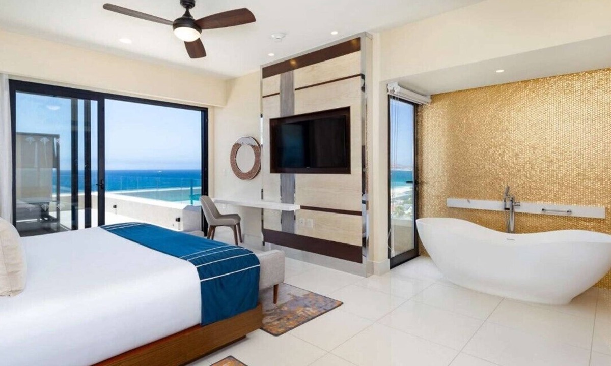 Downtown San Jose del Cabo Resort | New Year Luxury 2BR3BA Suite Villa La Valencia in Los Cabos