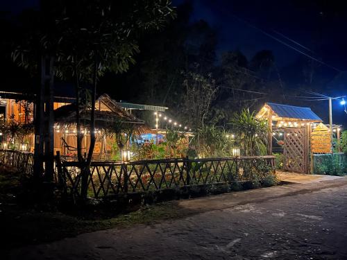 Chieng Chau House | NHÀ CỦA CHI - HOMESTAY FOOD & COFFEE