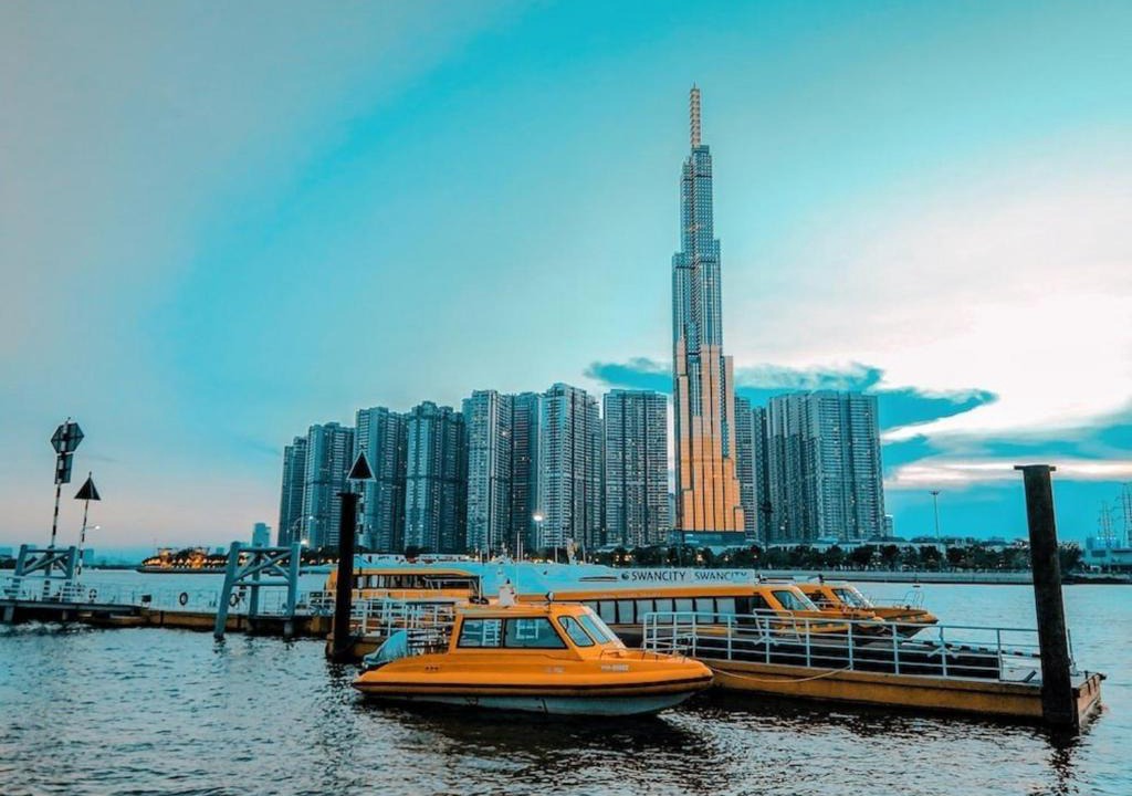 Hang Xanh Apartment | Nice View Apartment - Landmark 81 Tower Urban
