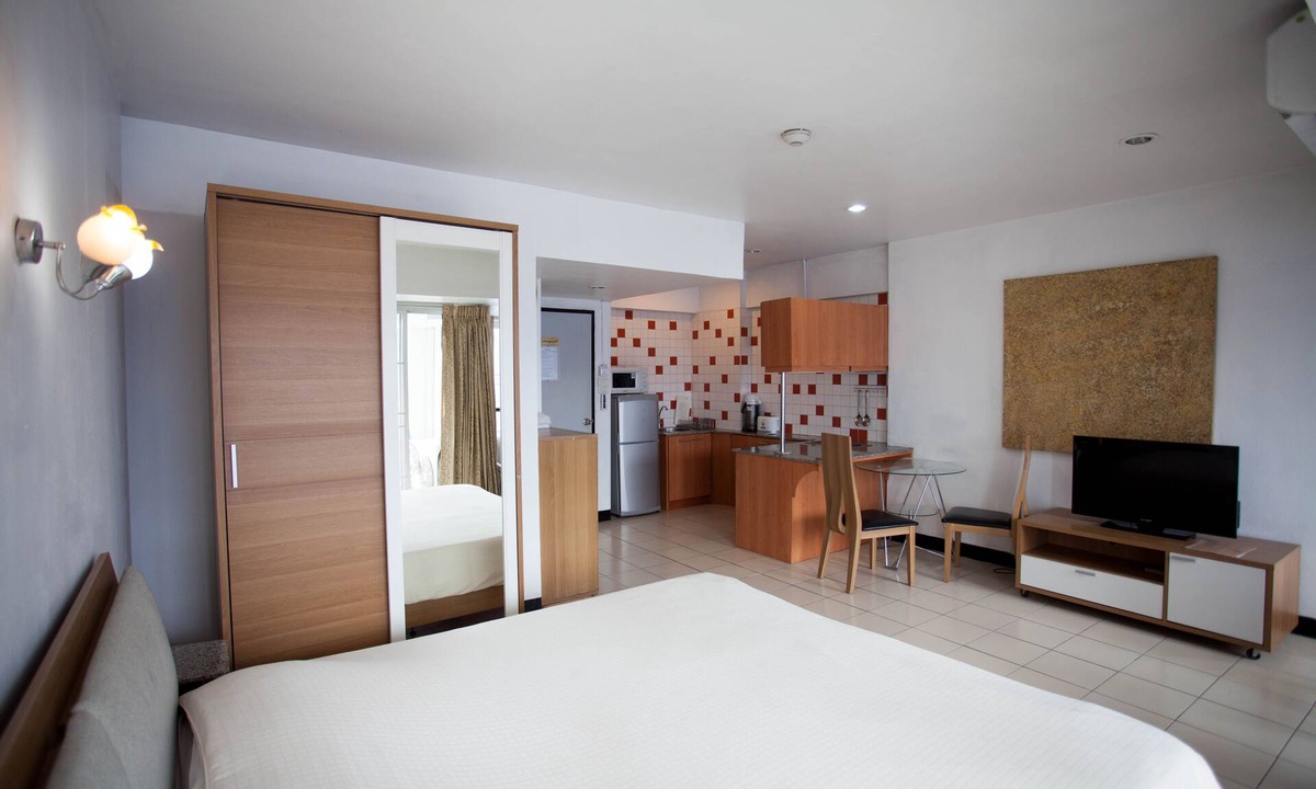 Chang Khlan Apartment | Night Bazaar Road - 40 Sqm - 4th Floor - Work-From-Home w/Fully Fitted Kitchen