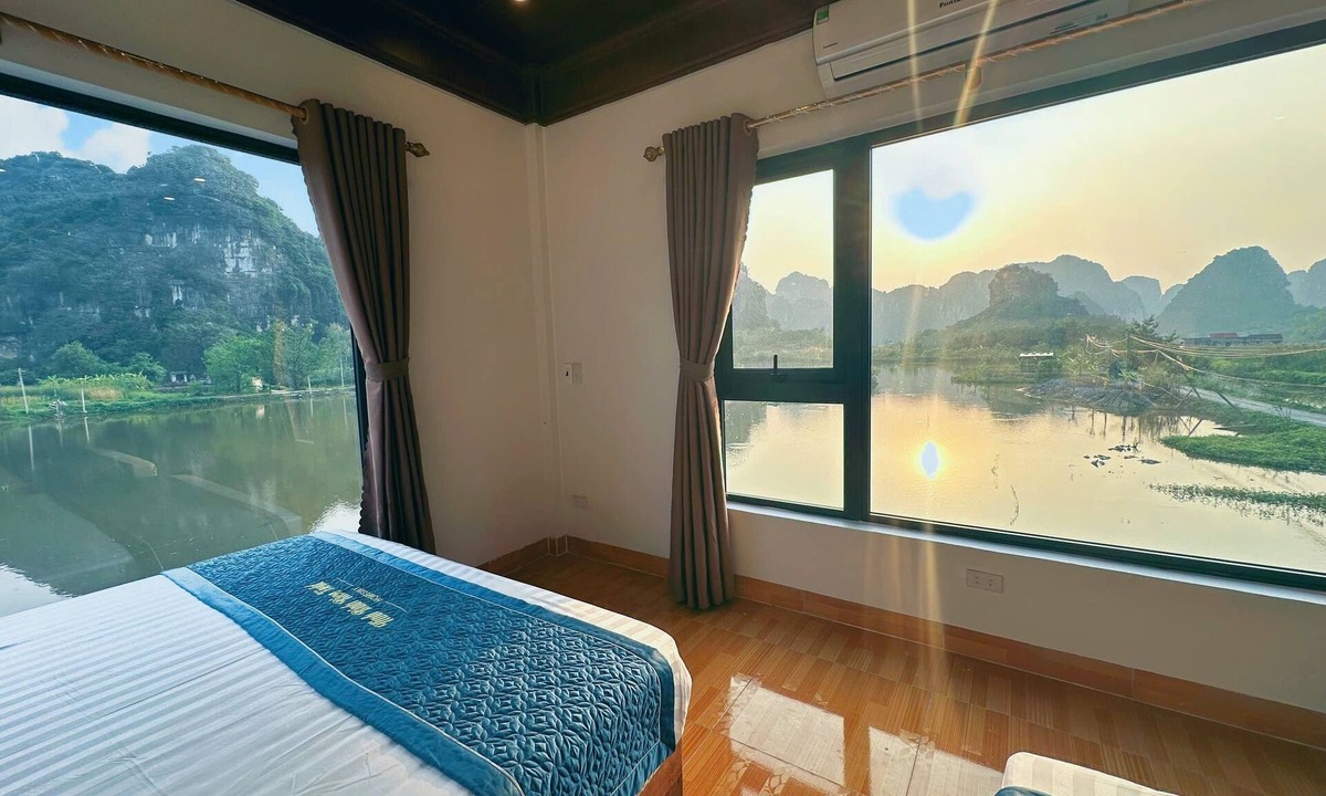 Ninh Binh House | Ninh Binh homestay. view wonderful, the rice fields the pleasant lotus fragrance