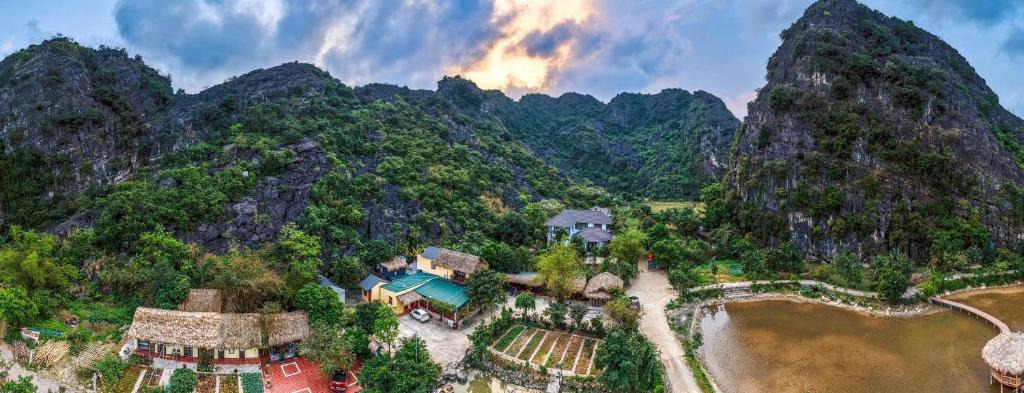 Hoa Lu House | Ninh Hoa Retreat