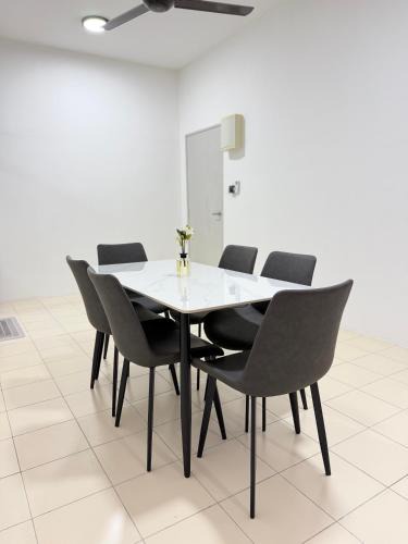Tawau Apartment | NJ Guesthouse