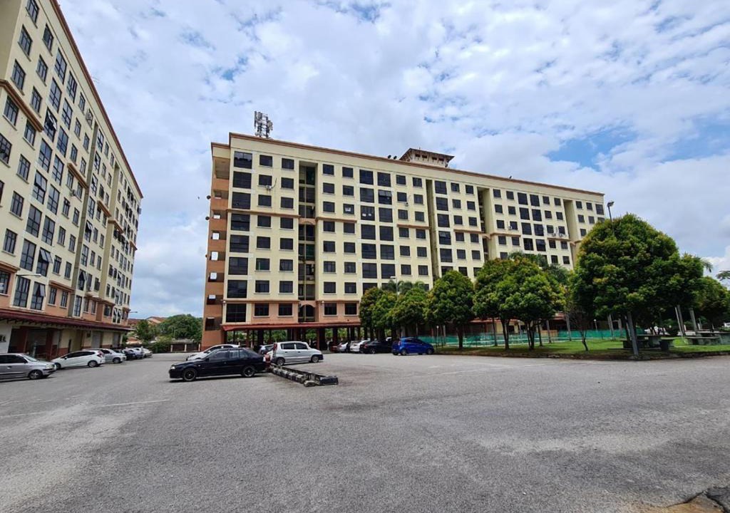Bukit Gong Apartment | Nur Ahmad FAMILYHOMESTAY BUKIT BERUANG 02