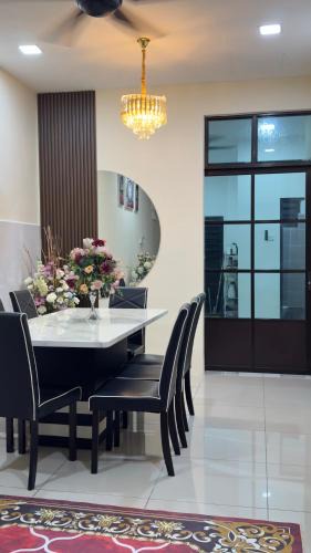 Batu Enam House | Nurul Homestay Kuantan