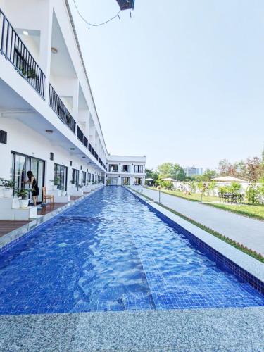 Mittakpheap Hotel | O Mary River Resort