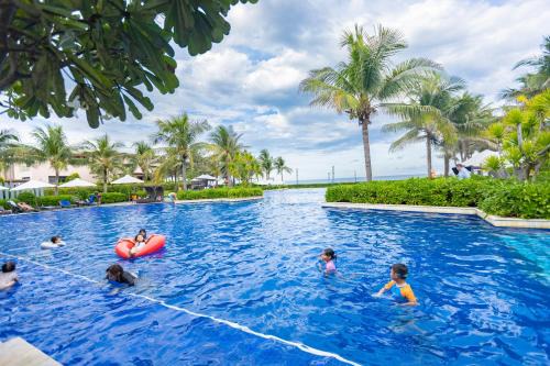 Cam Lam Villa | Ocean Breeze Villa Cam Ranh