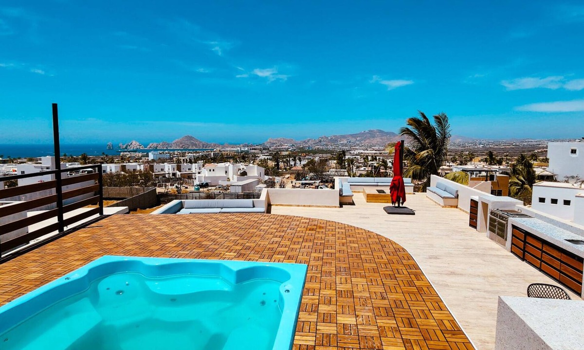 El Tezal House | Ocean-View Rooftop Oasis- Pool, Hot Tub, Fire Pits, 5 minutes to beach & DT Cabo