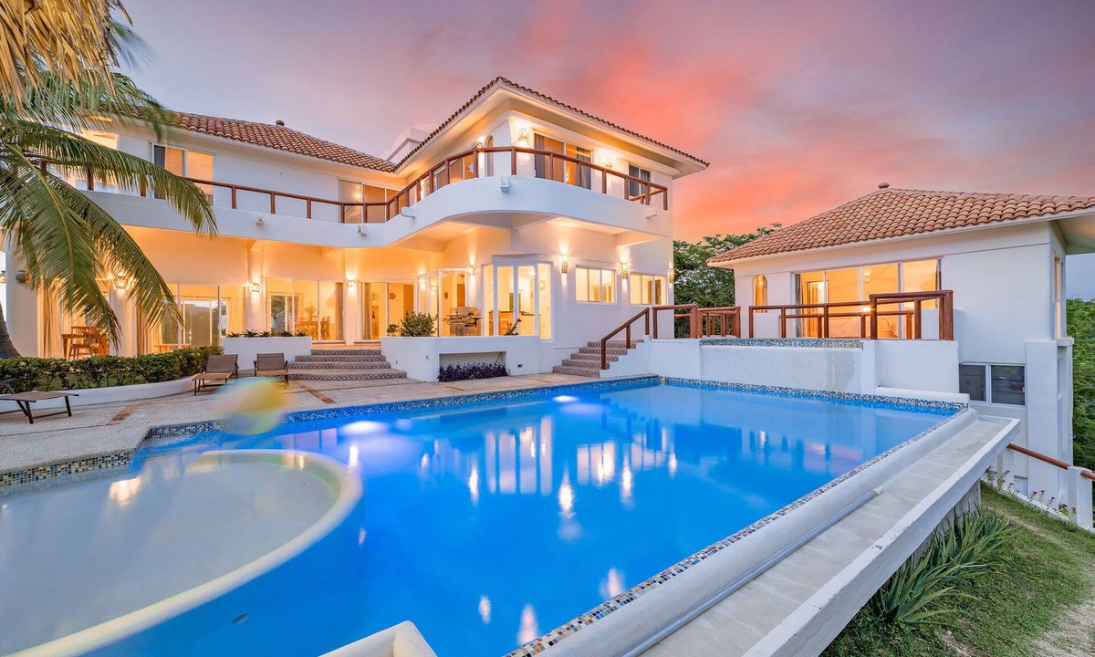 Santa Maria Huatulco Villa | Ocean View Villa + Private Pool and Lush Gardens