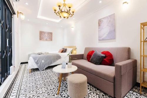 Hang Buom Apartment | Old Quarter Walk Everywhere Live Like Local