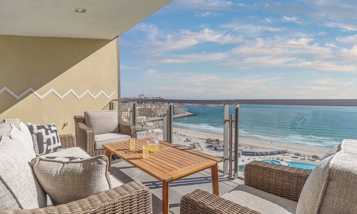 Bella Vista Condo | One 902 – Discover First-Class Amenities and Coastal Beauty on the Sea of Cortez