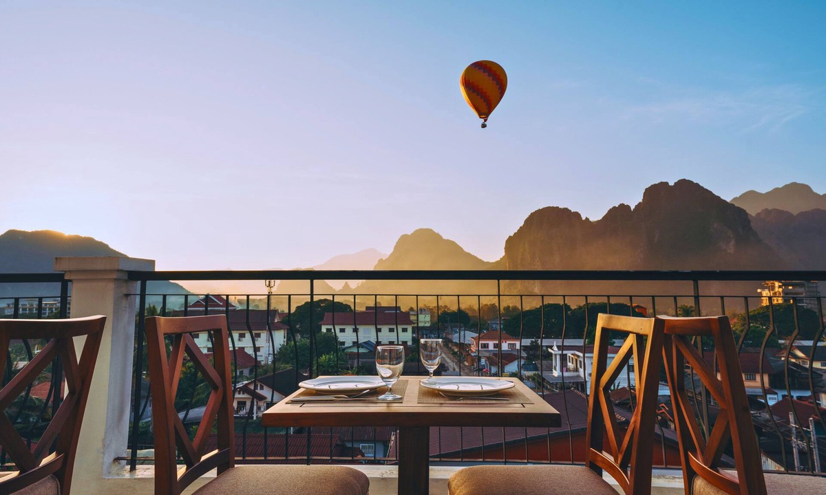 Vang Vieng Hotel | Oudomsin VangVieng Hotel