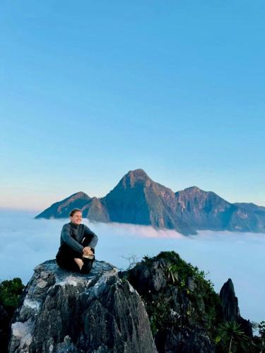 Nong Khiaw House | Overnigth Camping Peak of Nong khiaw