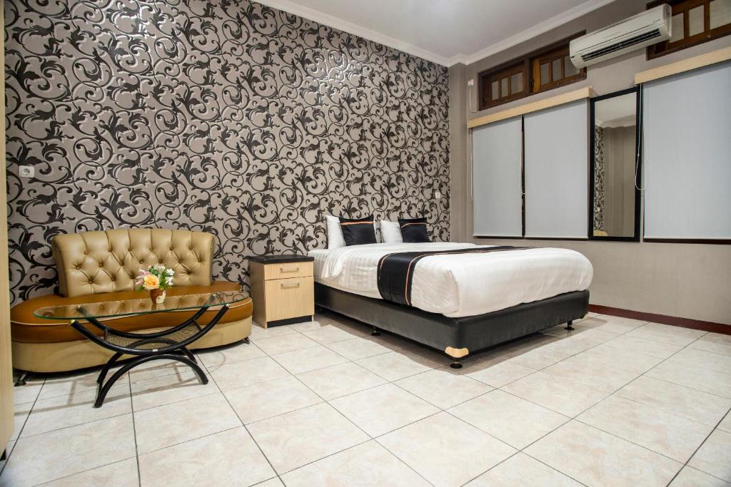 Central Yogyakarta Hotel | OYO 2469 Sutomo Homestay