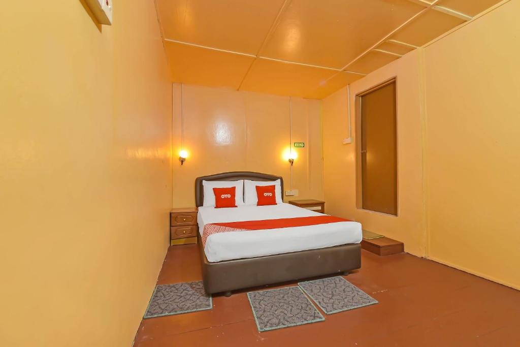 Kuala Tahan Hotel | OYO 90675 Holiday View Inn