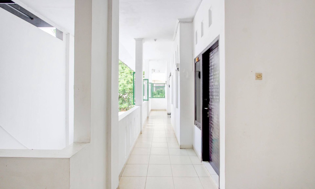 Purwokerto Hotel | OYO 94650 Guest House Sakinah