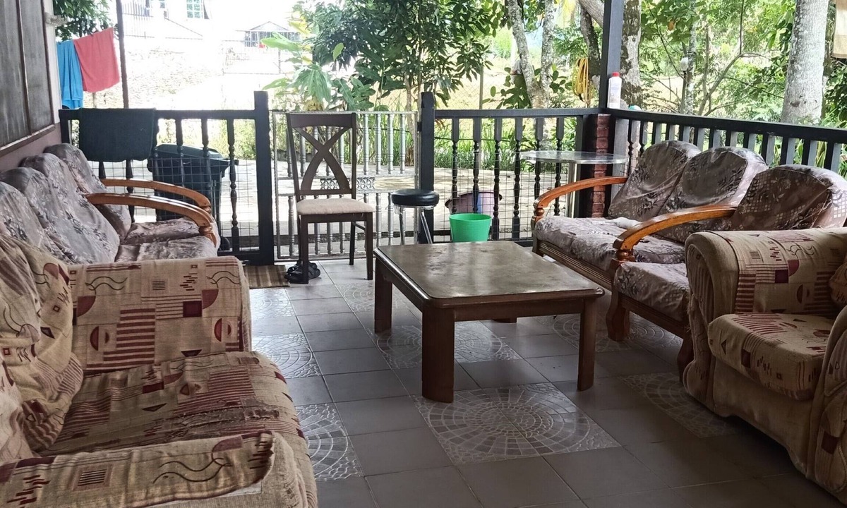 Tambunan Hotel | OYO Home 90371 Home Valley Homestay Tambunan