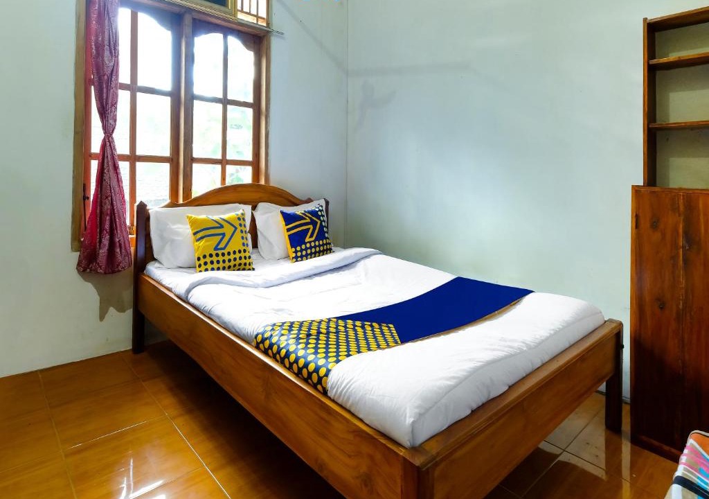 Wonogiri Hotel | OYO Homes 91154 Desa Wisata Wayang Manyaran Wonogiri