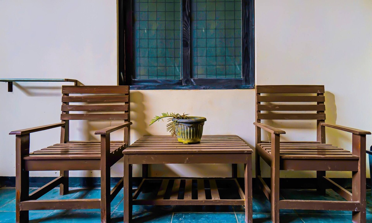 Beber Hotel | OYO Life 92641 Guest House Palinggihan Ii