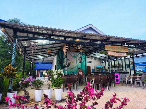 Koh Rong Hostel | Palm & Pepper - Koh Rong