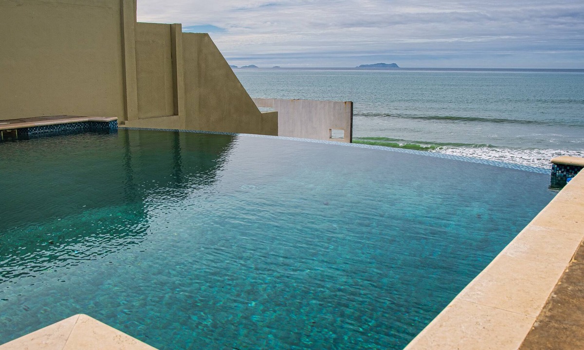 Costa de Oro House | Paradise just south of the border. Fabulous house in a perfect beach location.