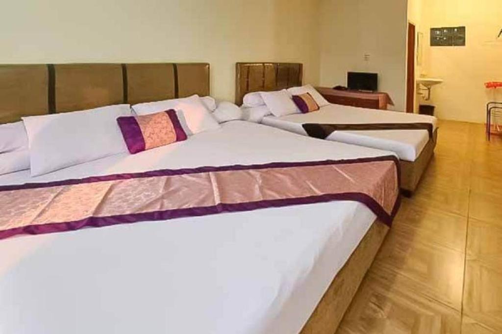 Pamijahan Hotel | Pesona Wisata Alam Ciparay Endah Mitra RedDoorz