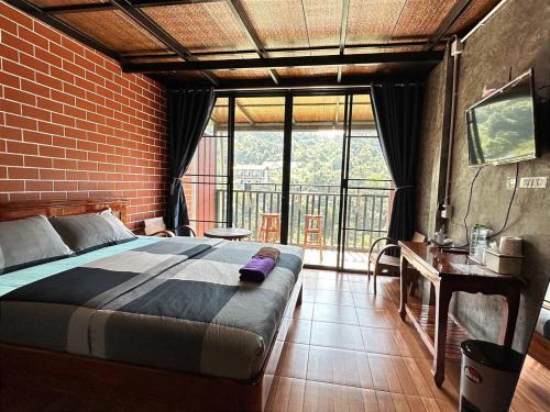 Thong Pha Phum House | pilokhillhouse บ้านอีต่องเหมืองปิล็อก
