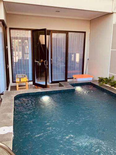 Bandung Villa | Platinum Setrasari Guest House 5BR Private Pool Bandung