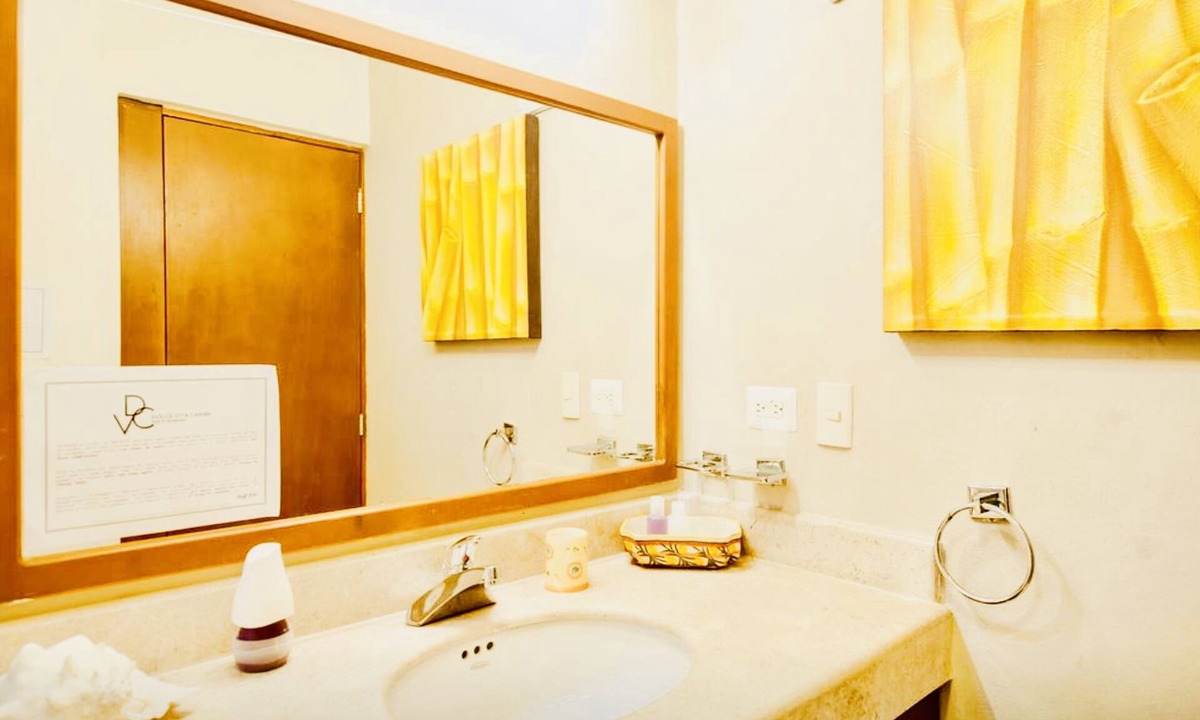 Playacar Bed & Breakfast | Playacar - Superior Comfort Room With Swimming Pool Air Conditioning and Parking