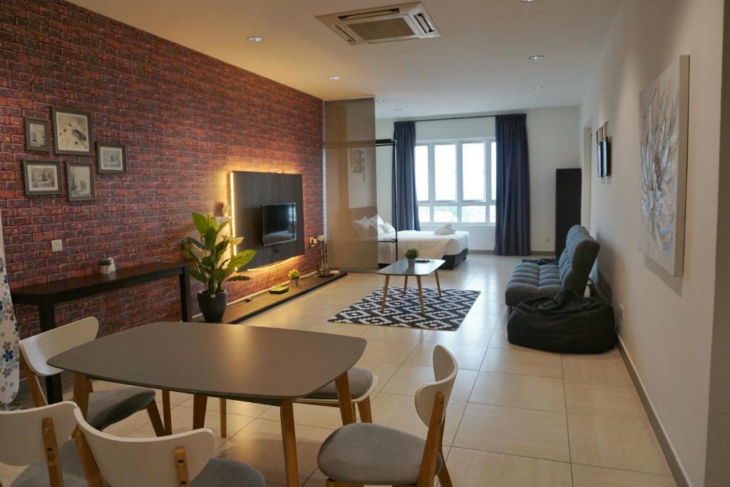 Taman Jubilee Apartment | PM Octagon Ipoh Suites & Apartment 3