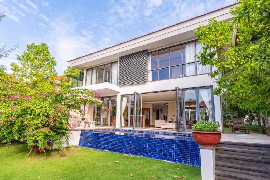 Ngu Hanh Son Villa | Private Pool Villas Danang