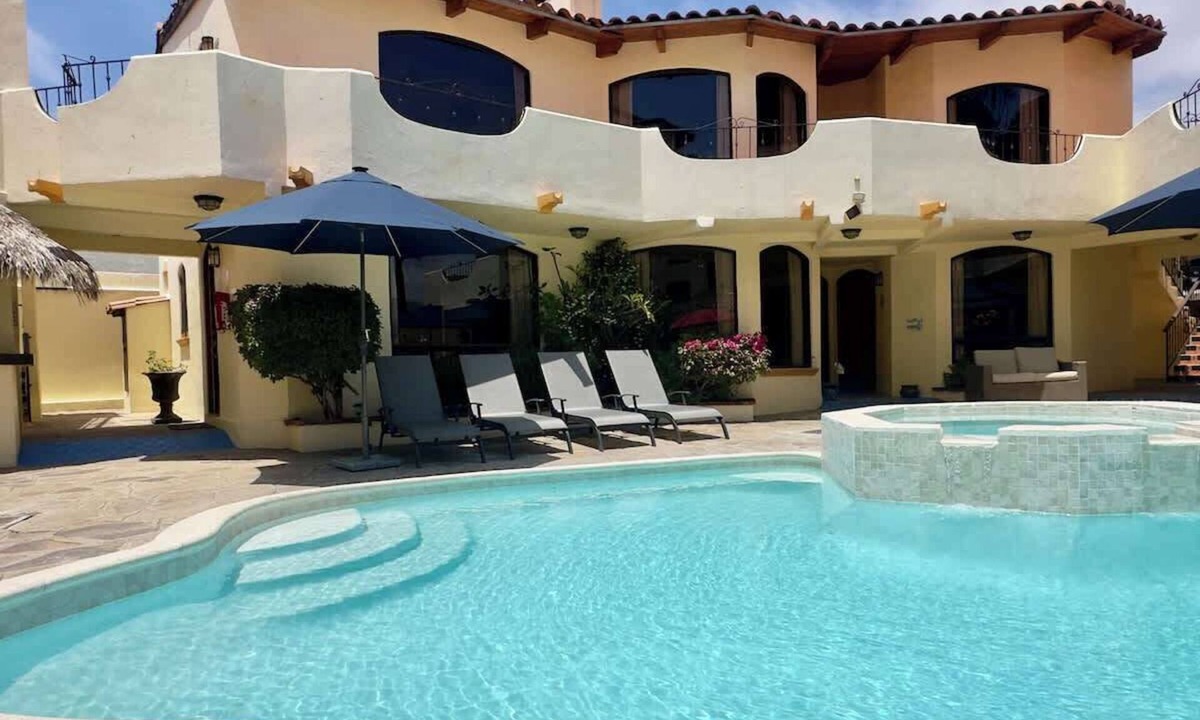 Playas de Rosarito Apartment | Puerto Nuevo Surf Villa Margarita 2BR with pool