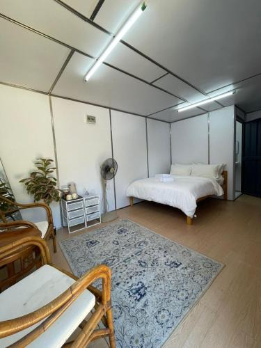 Kampung Jongok Batu Hotel | Qayazi Roomstay