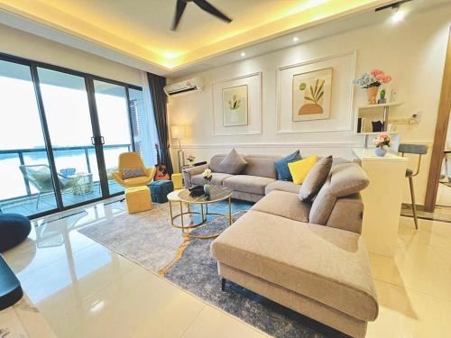 Central District Apartment | R&F Seine Region by ANJU