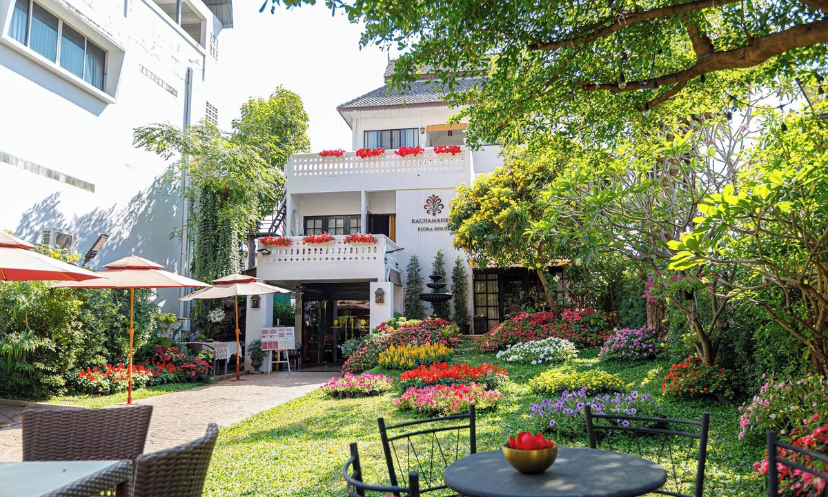 Old City Hotel | Rachamankha Flora House Chiang Mai