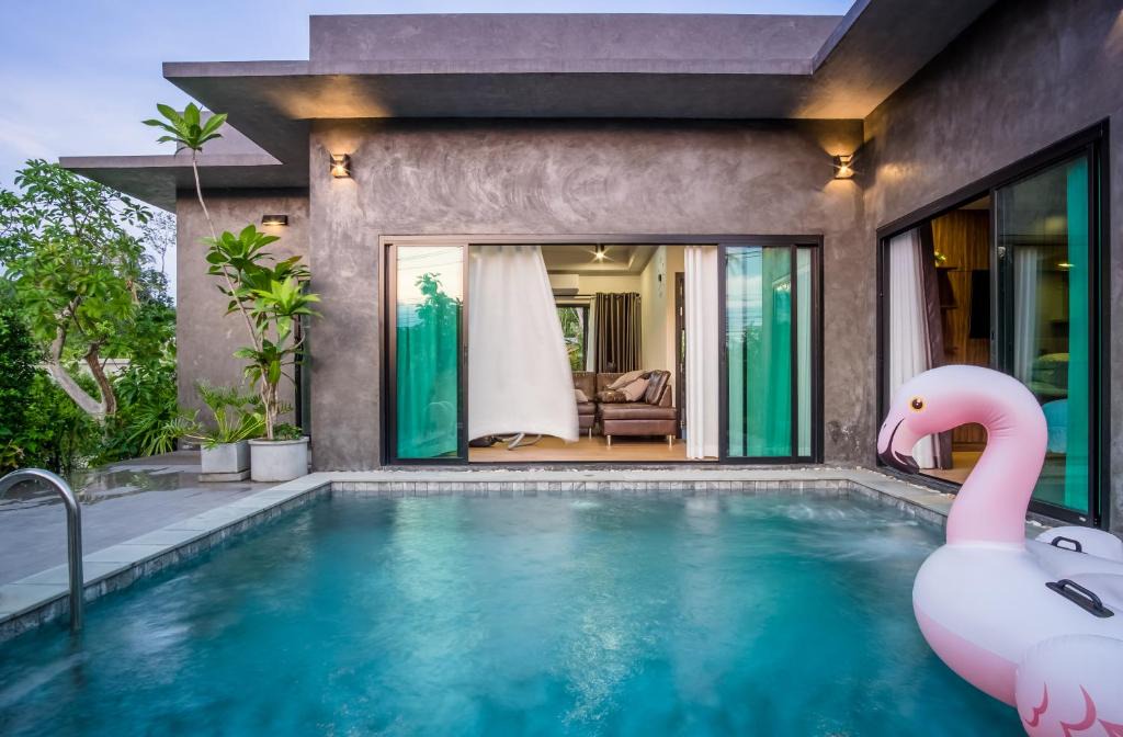 Ban Khlong Haeng Villa | Raksa Private Pool Villa