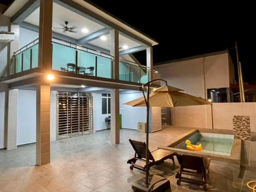 Si Rusa Villa | Ramadhan Villa Teluk Kemang Pd