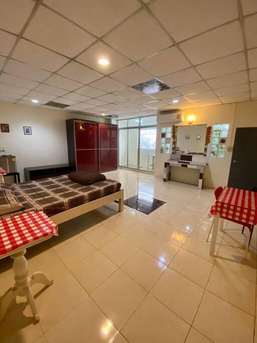 Bang Phlat Apartment | Ratanawong Place 521