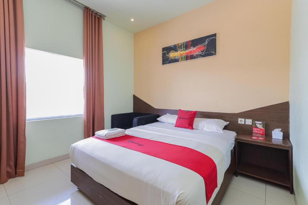 Madiun House | RedDoorz near Alun Alun Madiun