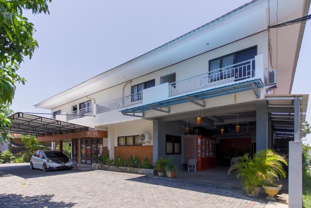 Manado House | RedDoorz near Sam Ratulangi Airport Manado