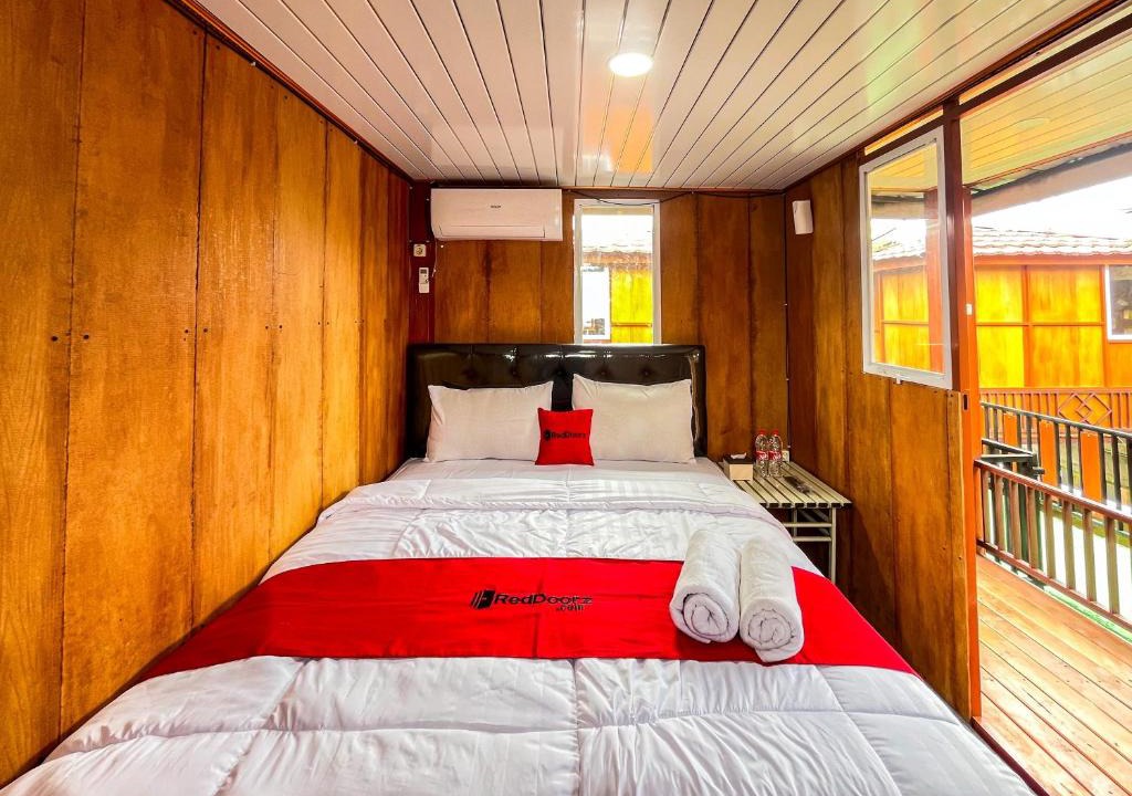 Nganjuk Hotel | RedDoorz near Stasiun Kertosono Nganjuk