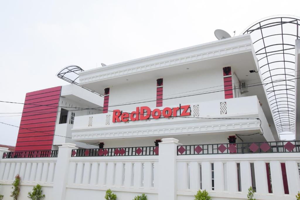 Medan House | RedDoorz near UIN Sumatera Utara Medan