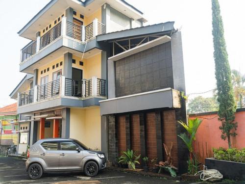 Megamendung Hotel | RedDoorz Plus @ Cibogo Puncak 3