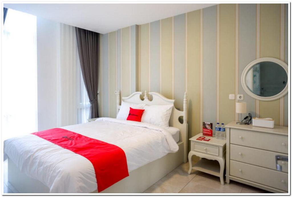 West Semarang Hotel | RedDoorz Plus @ Madukoro Raya Semarang