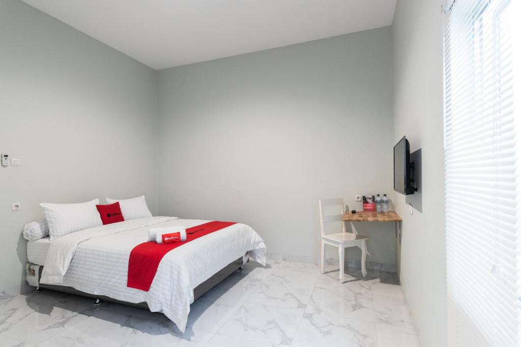 Medan House | RedDoorz Plus near RS USU Medan 2