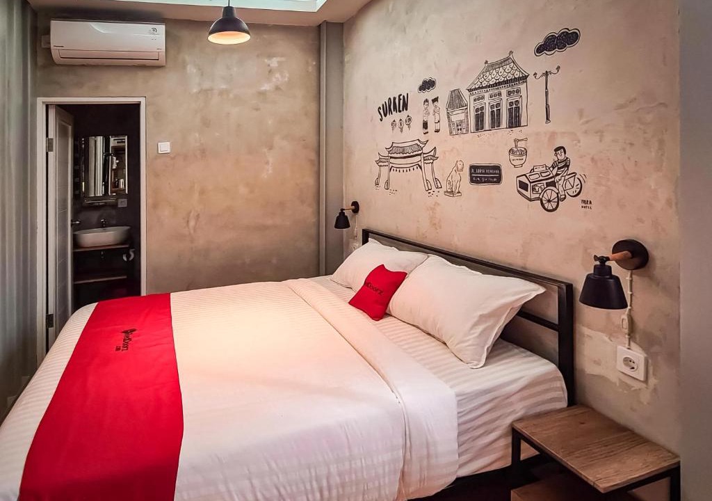 Ciawi Hotel | RedDoorz Syariah At Tibra RSWBox Ciawi