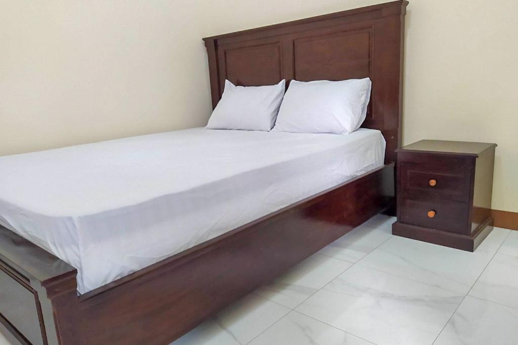 Promong Hotel | RedDoorz Syariah near Exit Tol Pemalang